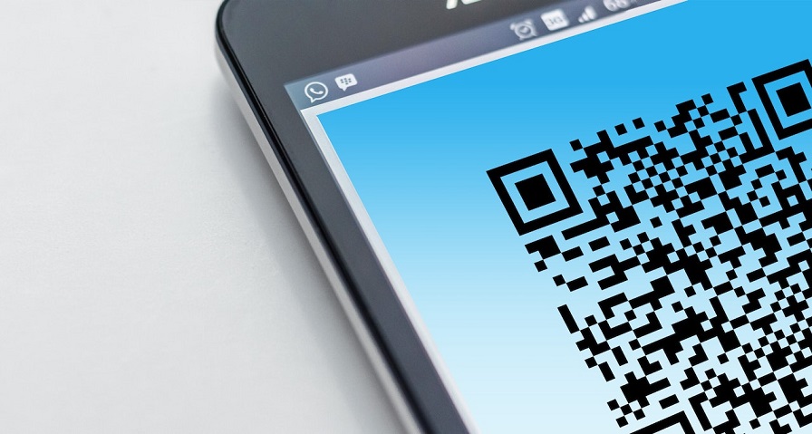 Customize your QR Codes with logos, colours and texts